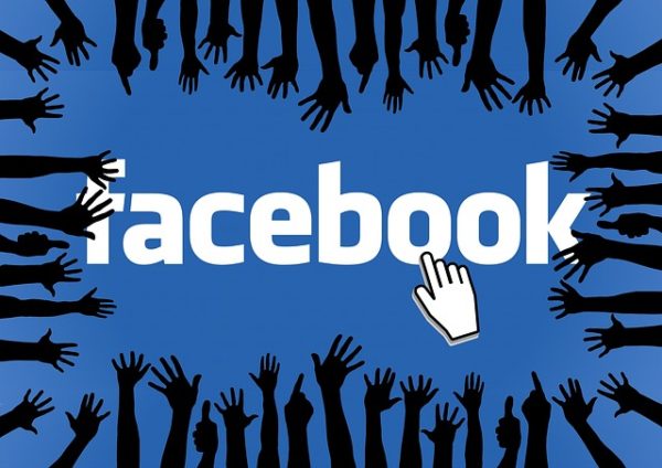 facebook-1563273_640